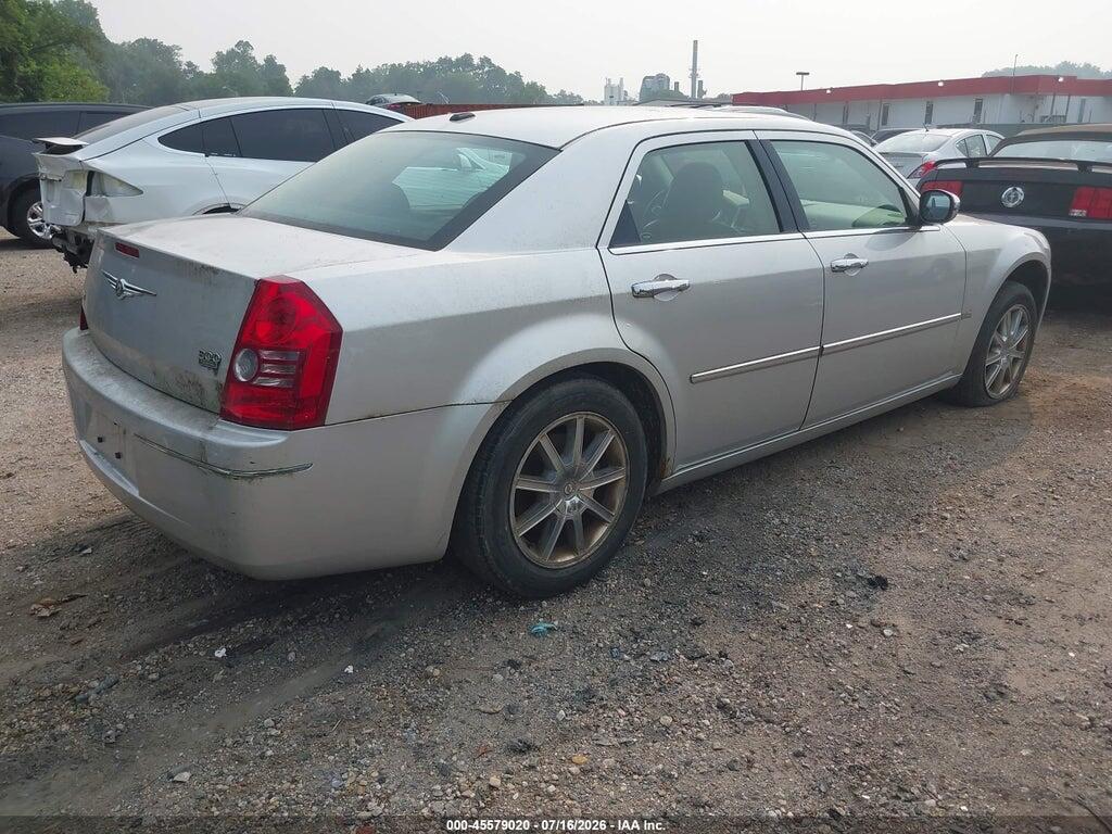 2C3CK5CV6AH134539 2010 CHRYSLER 300 photo no. 4