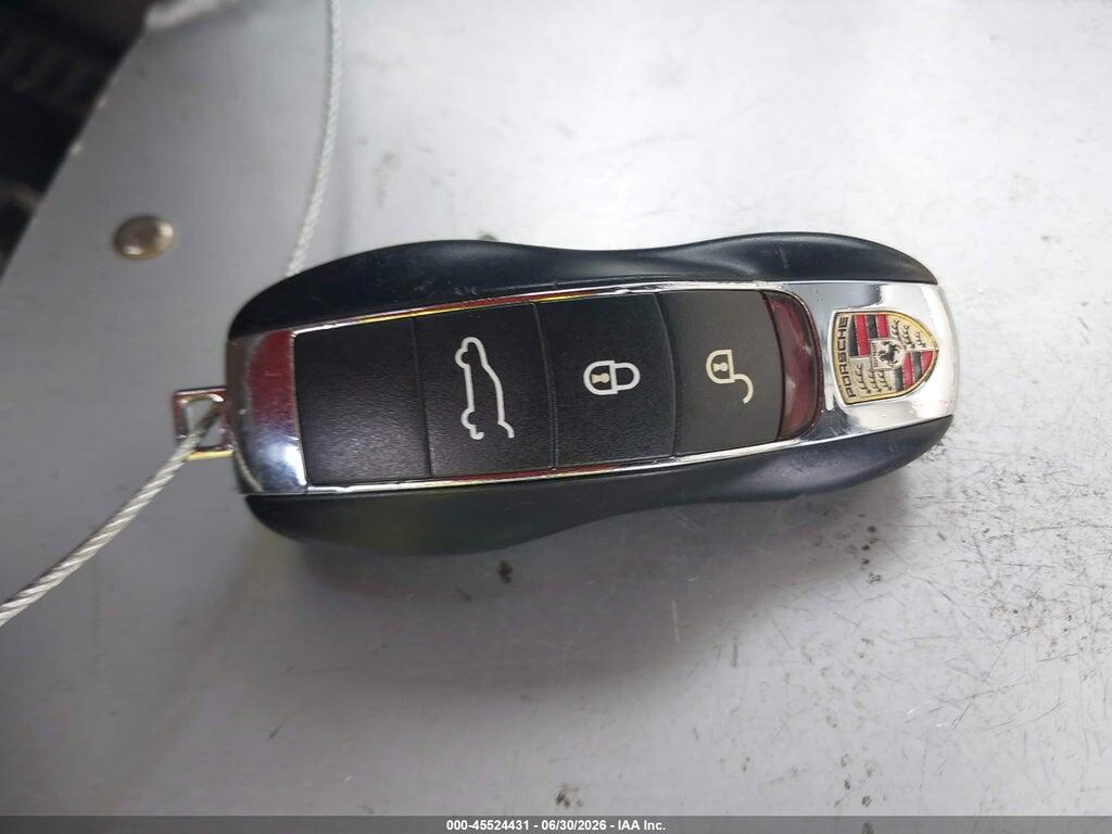 WP1AB2A20BLA42999 2011 PORSCHE CAYENNE photo no. 11
