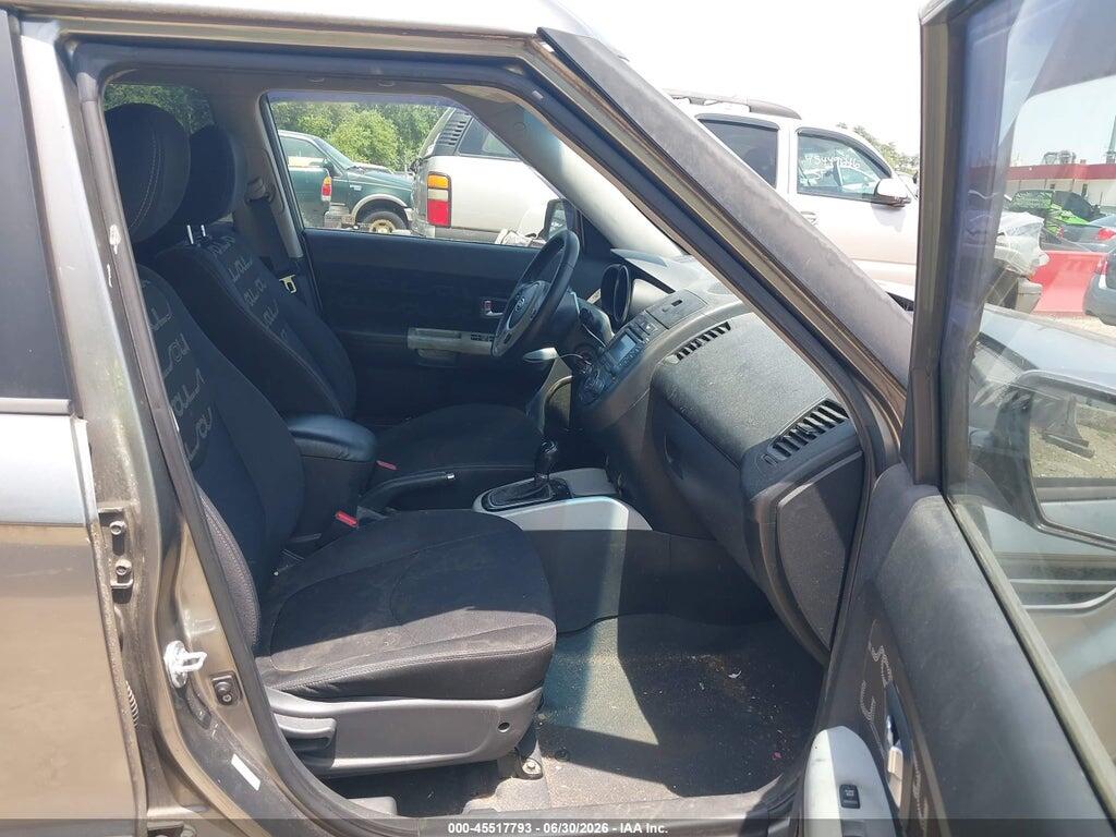 KNDJT2A64C7367988 2012 KIA SOUL photo no. 5
