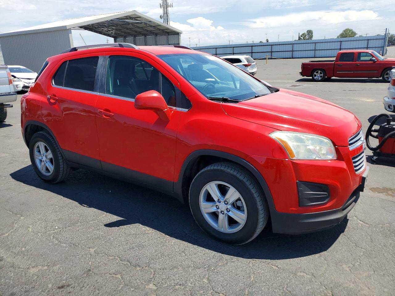 2015 CHEVROLET TRAX 1LT — Фото 4 из 13