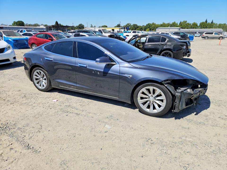 2016 TESLA MODEL S — Фото 4 из 13