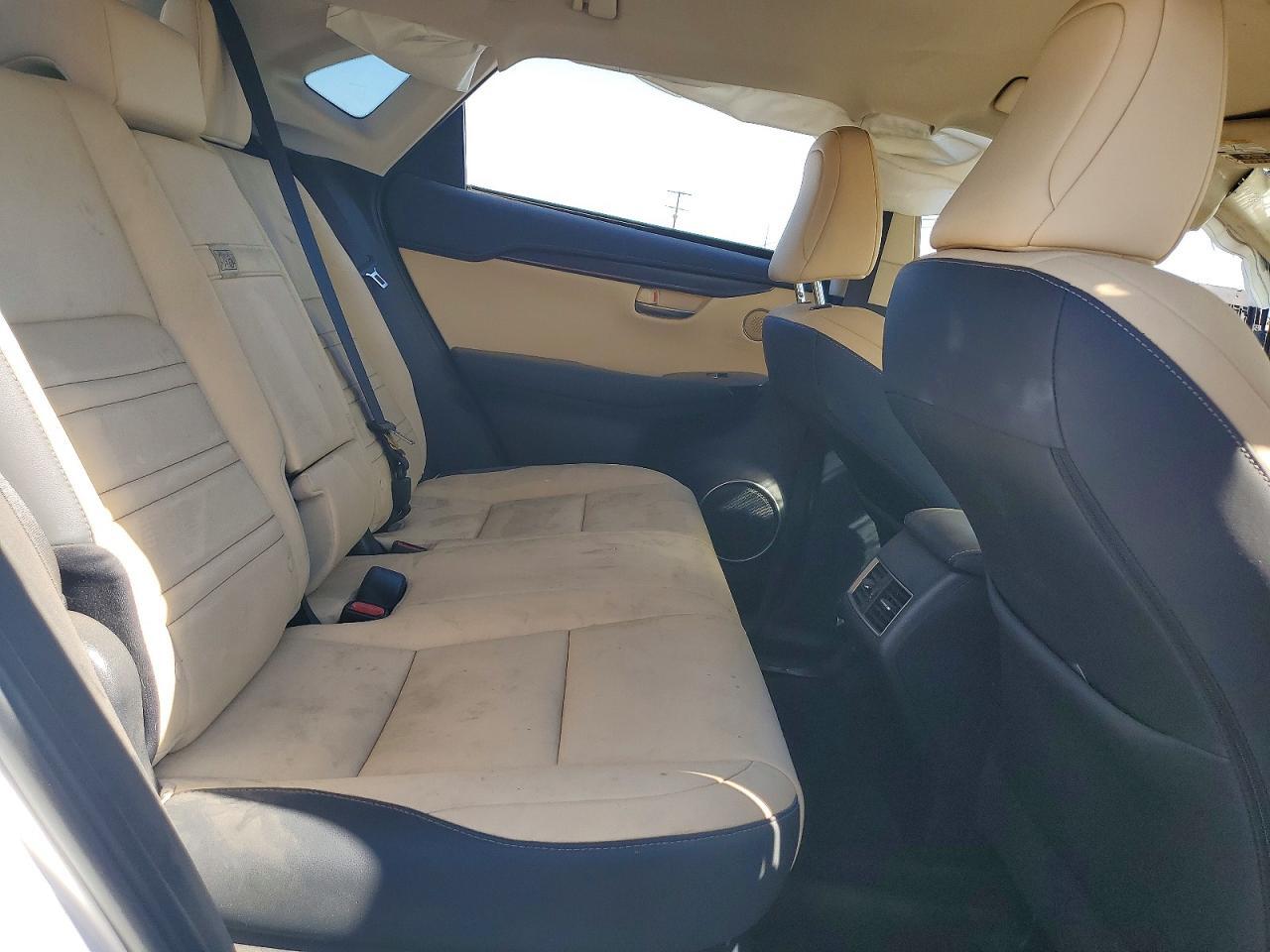 2020 LEXUS NX 300 BASE — Фото 11 из 13