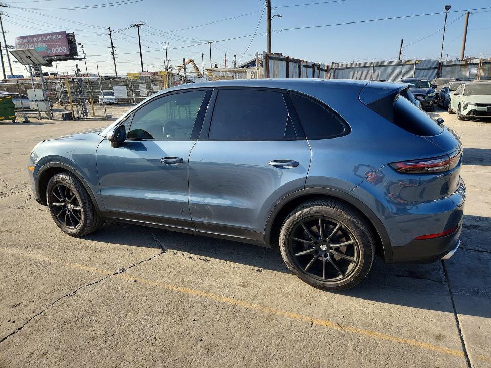 2019 PORSCHE CAYENNE — Фото 2 из 13