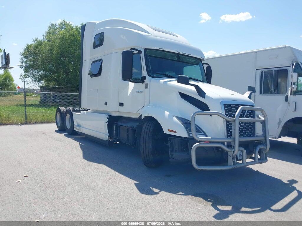 4V4NC9EH8RN339917 2024 VOLVO VNL photo no. 1