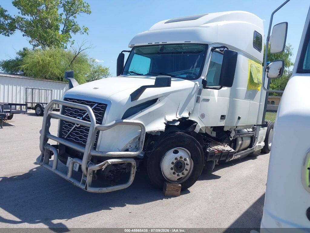 4V4NC9EH8RN339917 2024 VOLVO VNL photo no. 2