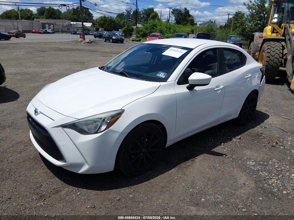 3MYDLBYV9HY187701 2017 TOYOTA YARIS IA photo no. 2