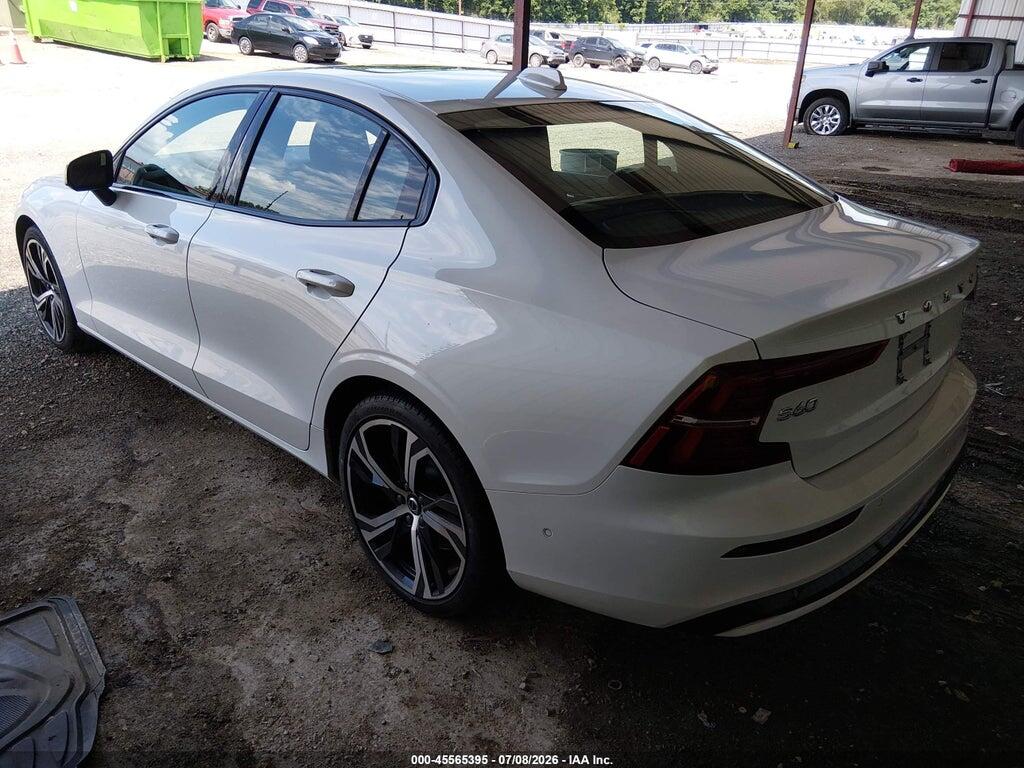 7JRL12TM8RG308141 2024 VOLVO S60 photo no. 3