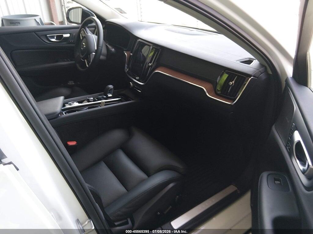 7JRL12TM8RG308141 2024 VOLVO S60 photo no. 5