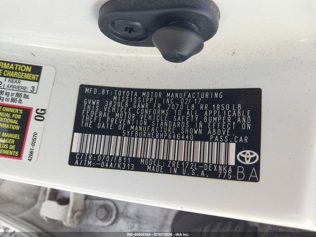 5YFBURHE8HP646440 2017 TOYOTA COROLLA photo no. 9