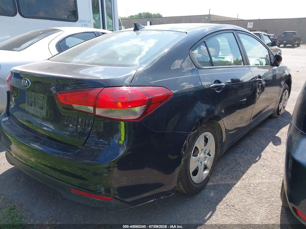 3KPFK4A72HE027727 2017 KIA FORTE photo no. 4