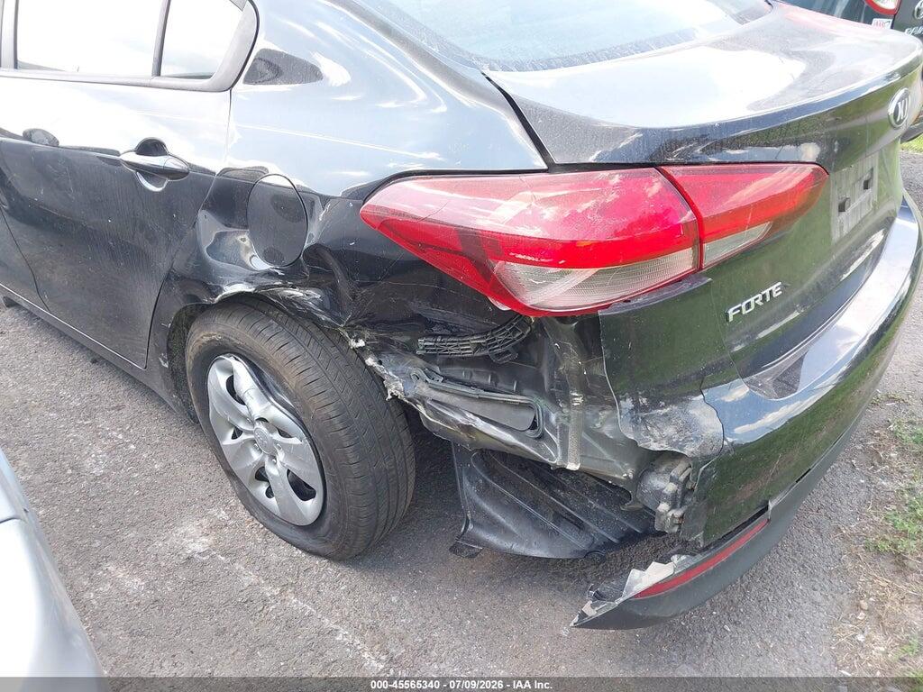 3KPFK4A72HE027727 2017 KIA FORTE photo no. 6