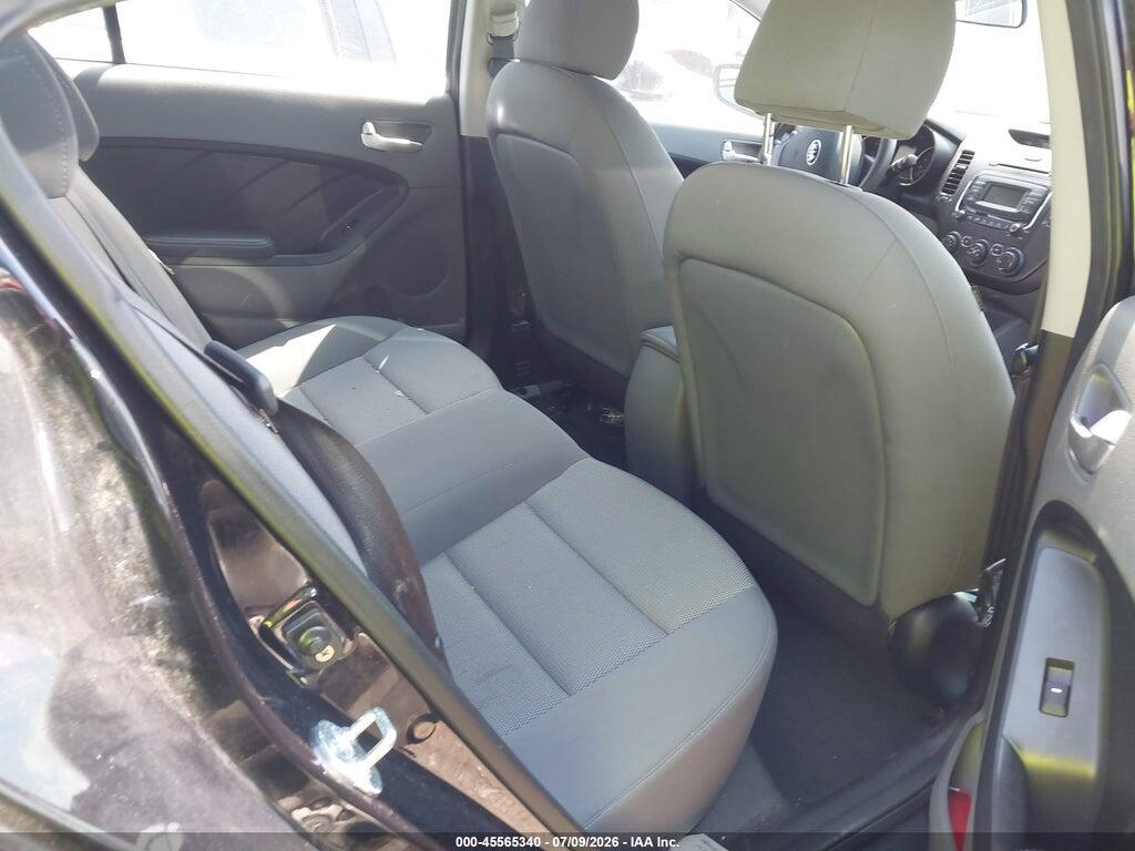 3KPFK4A72HE027727 2017 KIA FORTE photo no. 8