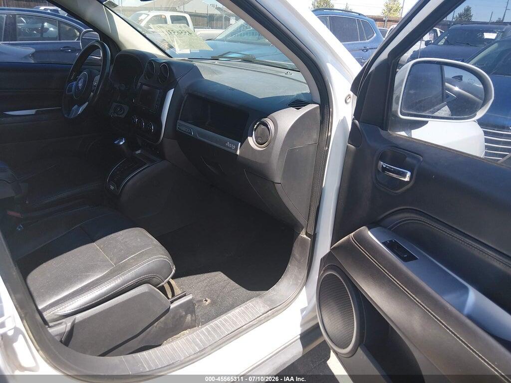 1C4NJDEB9HD137205 2017 JEEP COMPASS photo no. 5