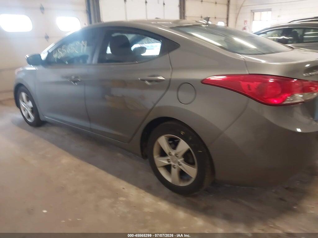 5NPDH4AE5DH383633 2013 HYUNDAI ELANTRA photo no. 3