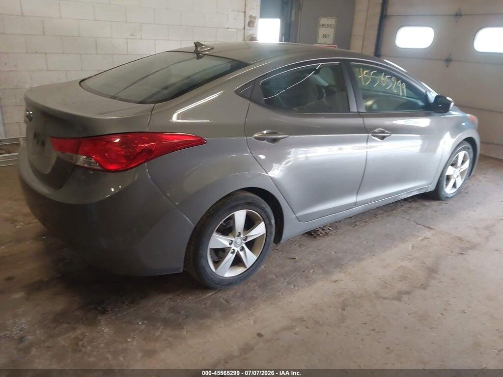 5NPDH4AE5DH383633 2013 HYUNDAI ELANTRA photo no. 4