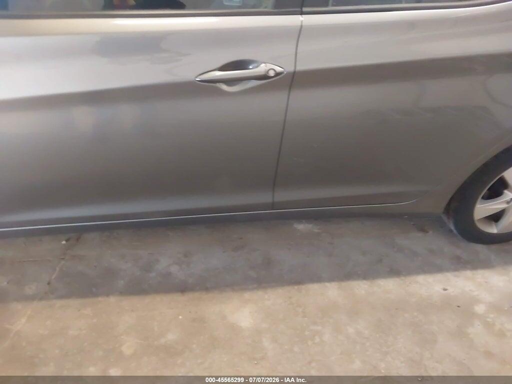 5NPDH4AE5DH383633 2013 HYUNDAI ELANTRA photo no. 6