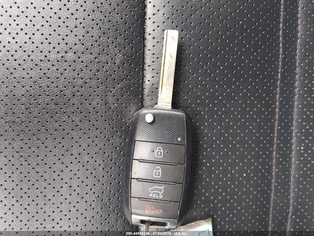 5XYPHDA10GG023353 2016 KIA SORENTO photo no. 11