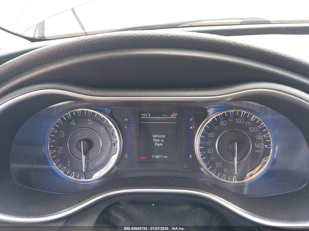 1C3CCCAB2HN511766 2017 CHRYSLER 200 photo no. 7
