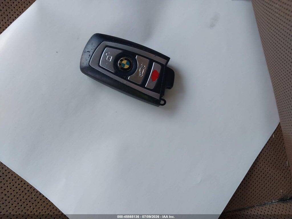 WBAKB8C50CDX20417 2012 BMW 750LI photo no. 11