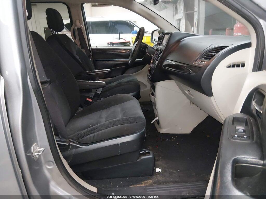 2C4RDGBG5KR623444 2019 DODGE GRAND CARAVAN photo no. 5