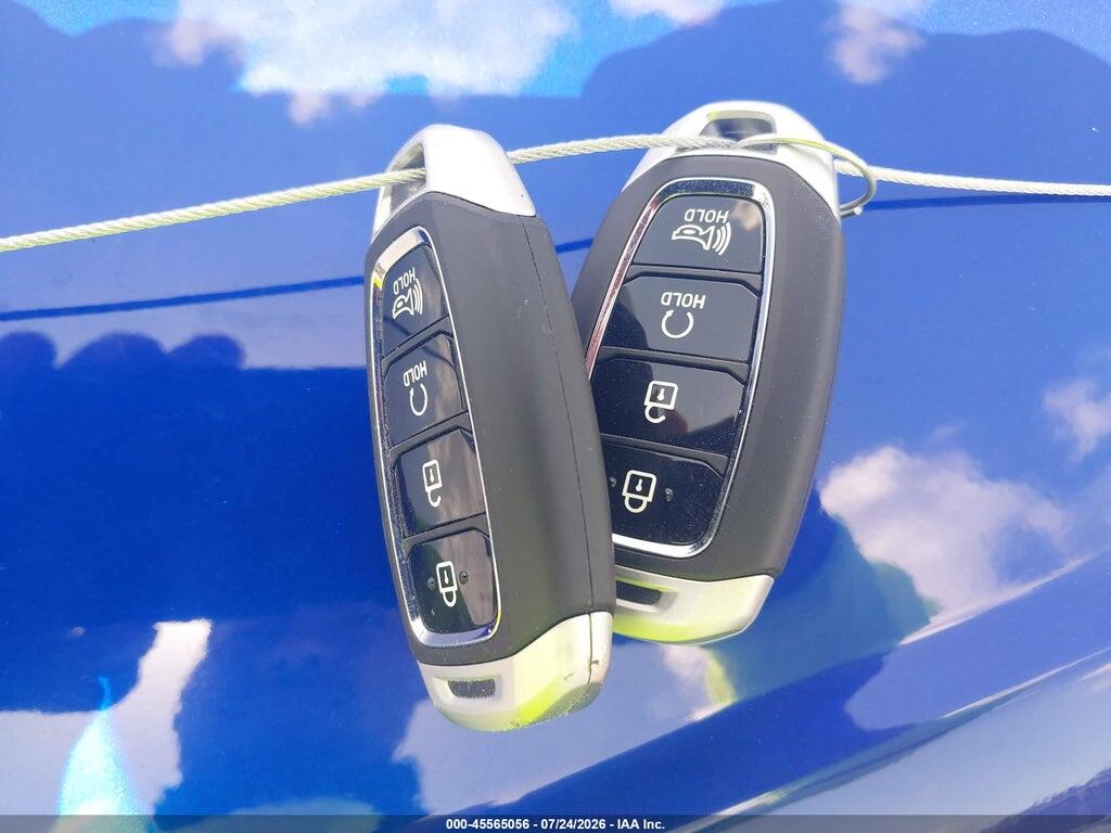 KMHRC8A33SU376558 2025 HYUNDAI VENUE photo no. 11