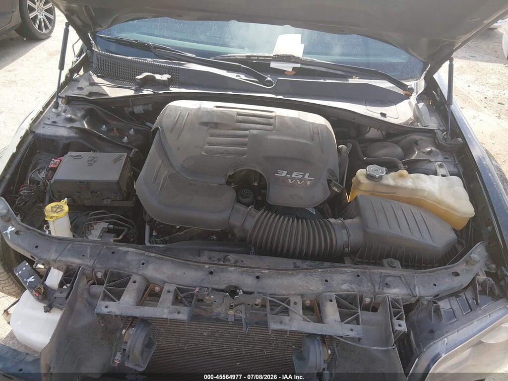 2C3CCABG8MH520182 2021 CHRYSLER 300 photo no. 10