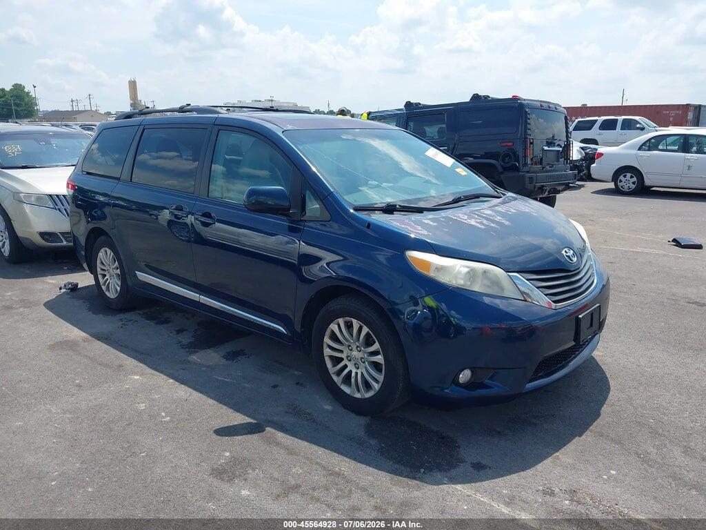 5TDYK3DC2BS067511 2011 TOYOTA SIENNA photo no. 1