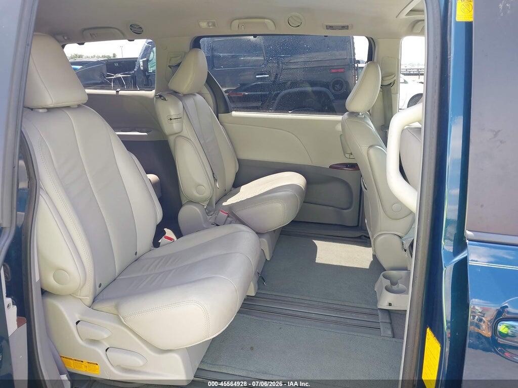5TDYK3DC2BS067511 2011 TOYOTA SIENNA photo no. 8