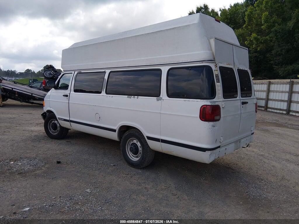 2D7LB31Z23K526953 2003 DODGE RAM VAN 3500 photo no. 3