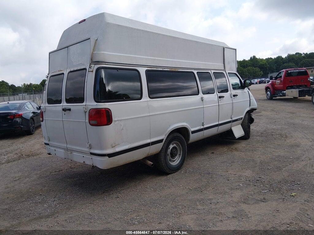 2D7LB31Z23K526953 2003 DODGE RAM VAN 3500 photo no. 4