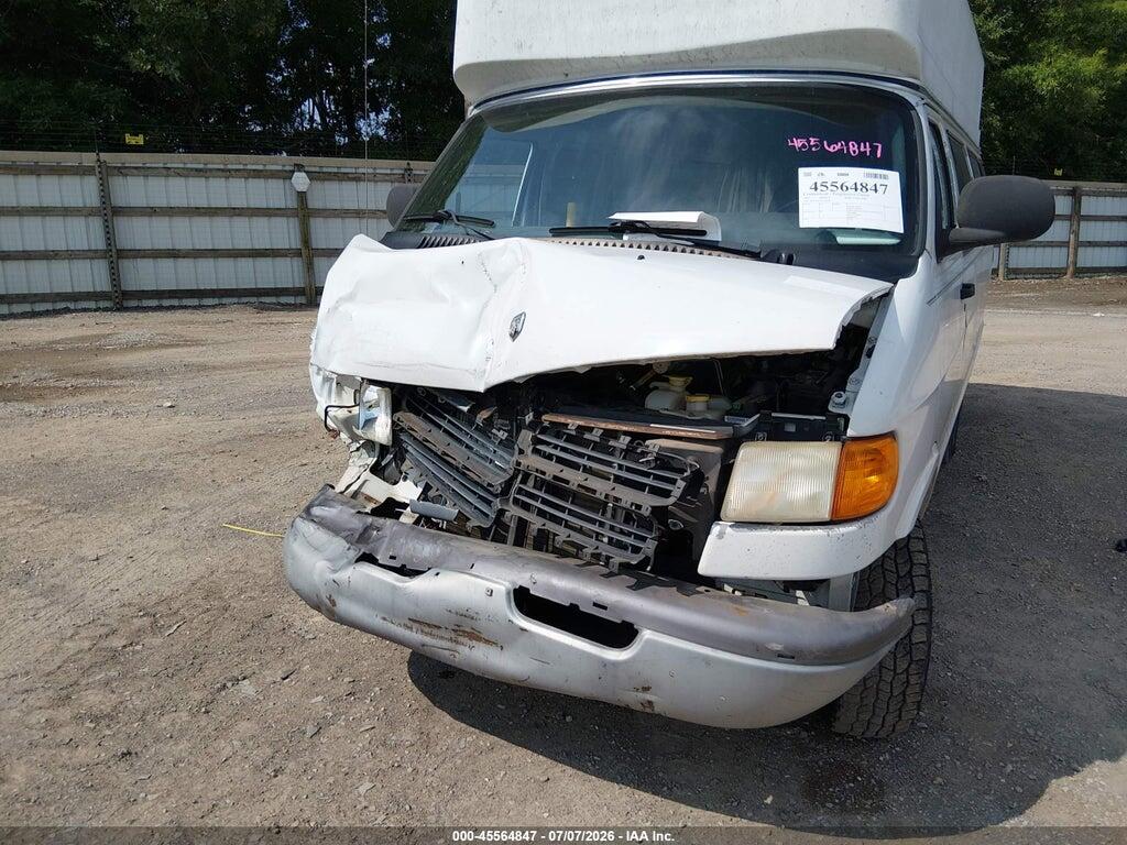 2D7LB31Z23K526953 2003 DODGE RAM VAN 3500 photo no. 6