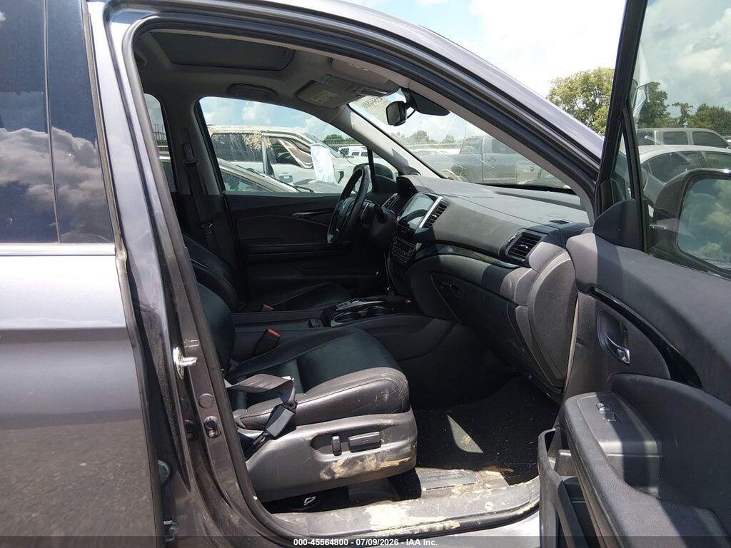 5FNYF5H99HB003901 2017 HONDA PILOT photo no. 5