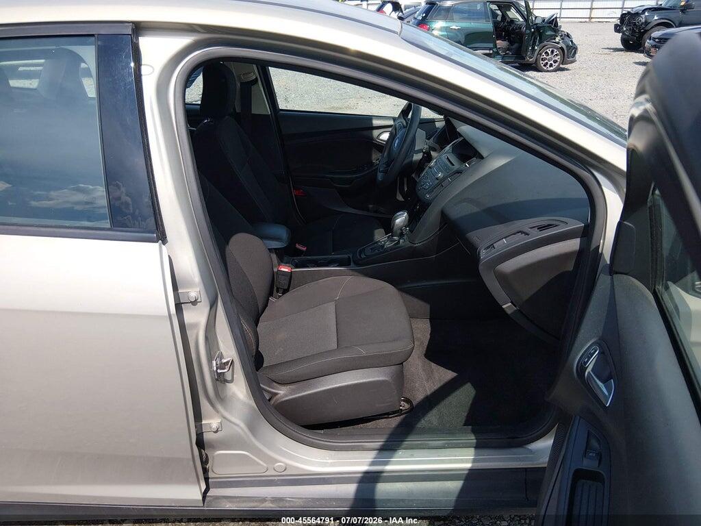 1FADP3K21GL256904 2016 FORD FOCUS photo no. 5