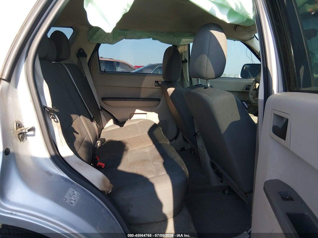 1FMCU0C77AKD21769 2010 FORD ESCAPE photo no. 8
