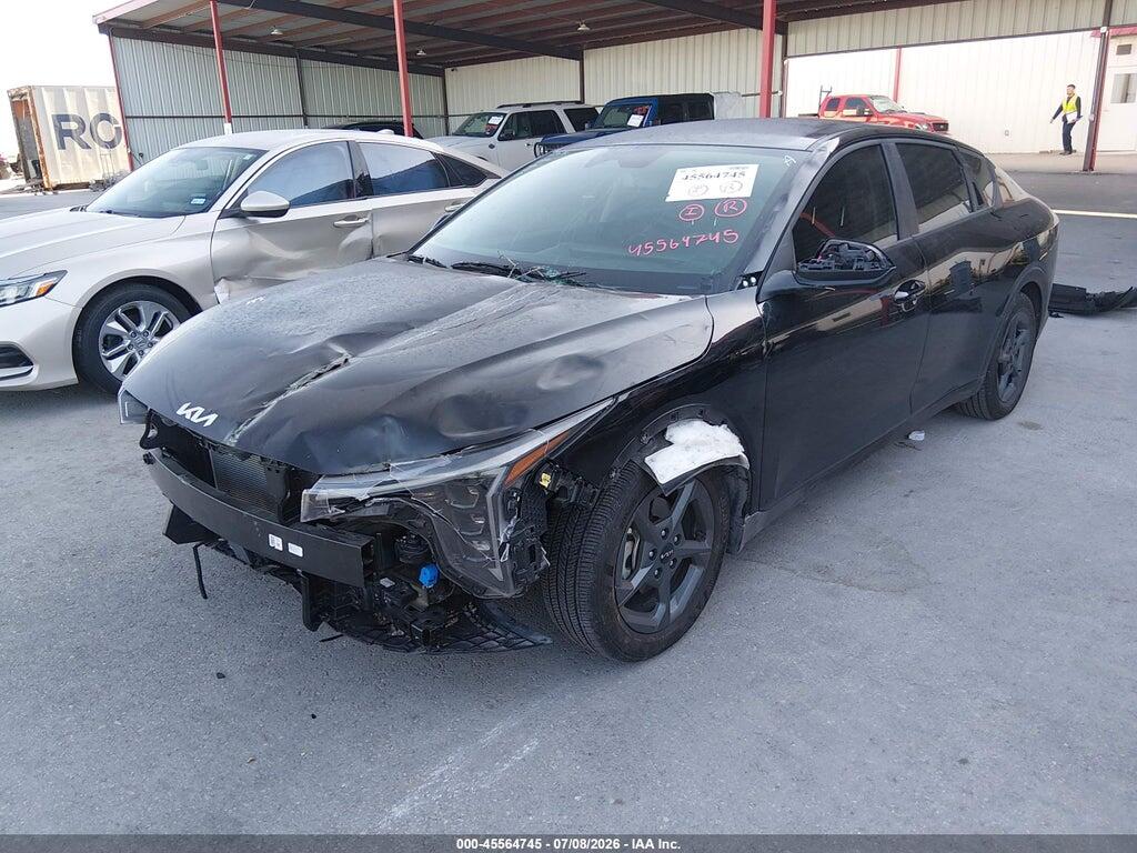 3KPFT4DE6SE210529 2025 KIA K4 photo no. 2