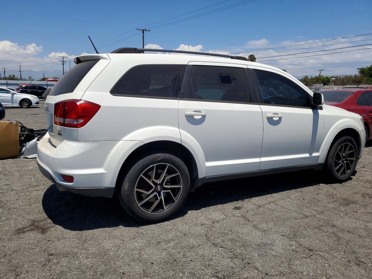 2015 DODGE JOURNEY SXT — Фото 3 из 13