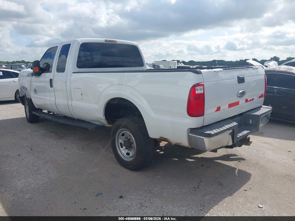 1FT7X2BT3FEB13062 2015 FORD F-250 photo no. 3