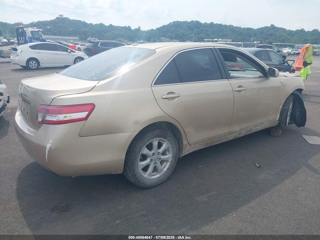 4T1BF3EK7BU762722 2011 TOYOTA CAMRY photo no. 4