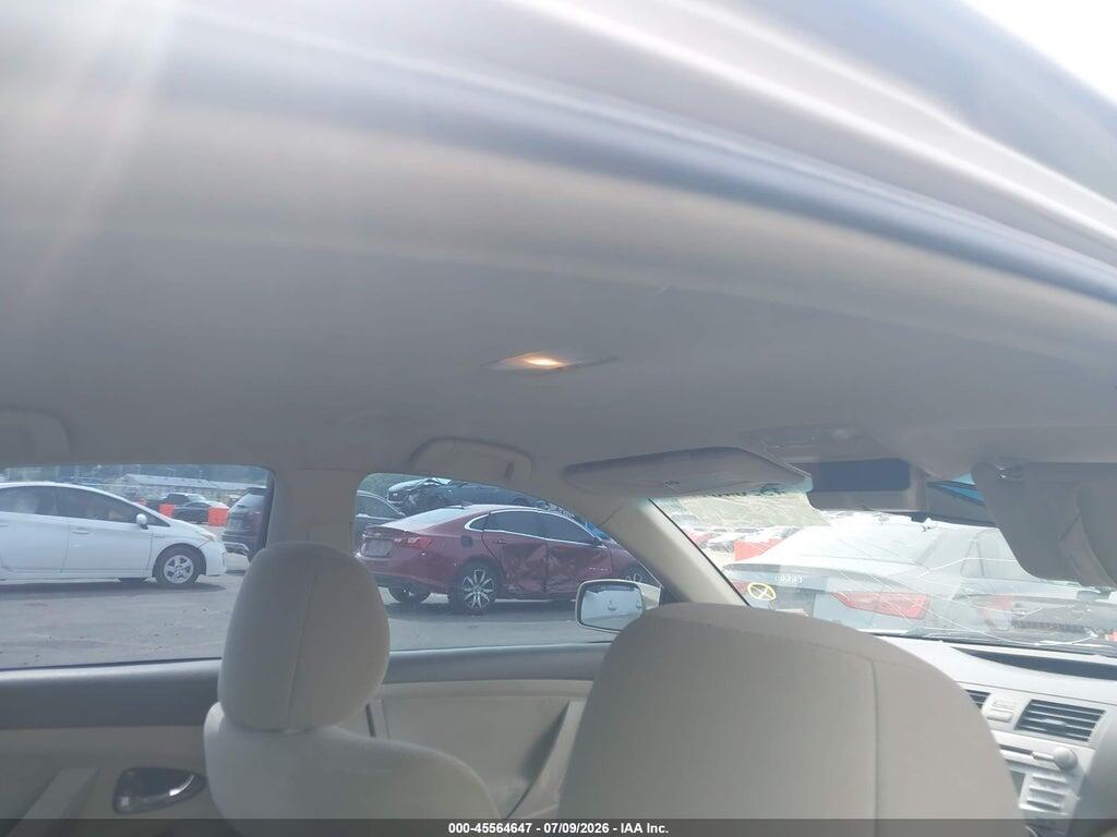 4T1BF3EK7BU762722 2011 TOYOTA CAMRY photo no. 8