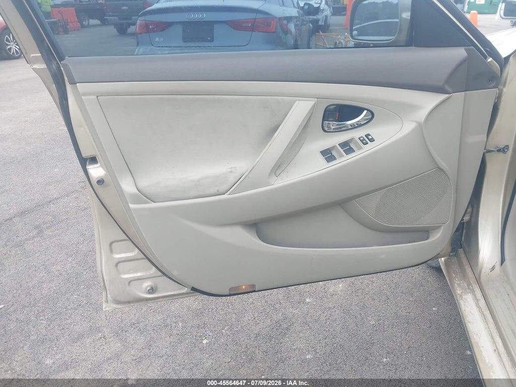 4T1BF3EK7BU762722 2011 TOYOTA CAMRY photo no. 9