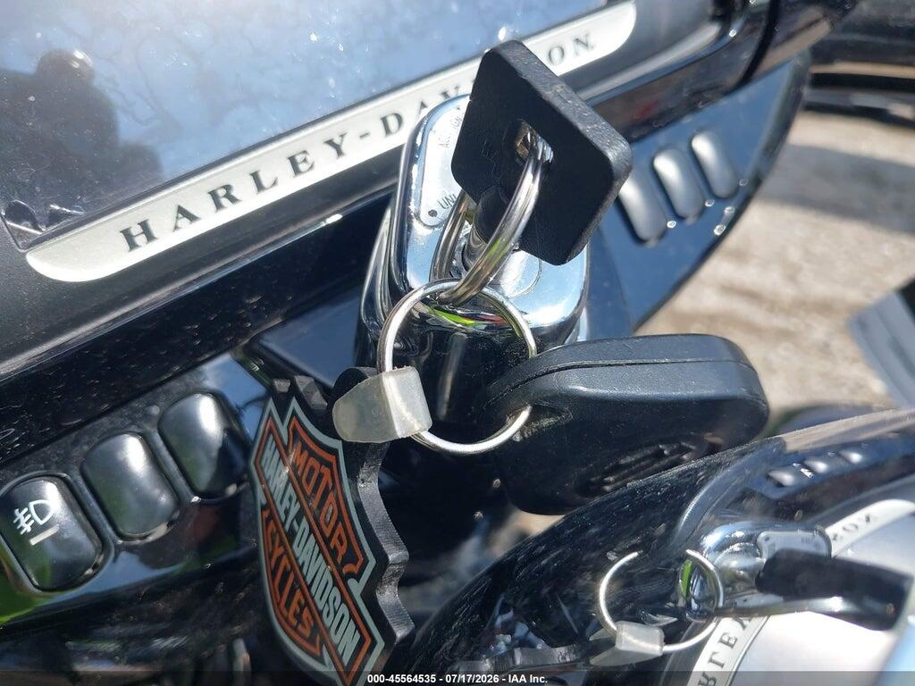 1HD1KED10HB623809 2017 HARLEY-DAVIDSON FLHTK photo no. 11