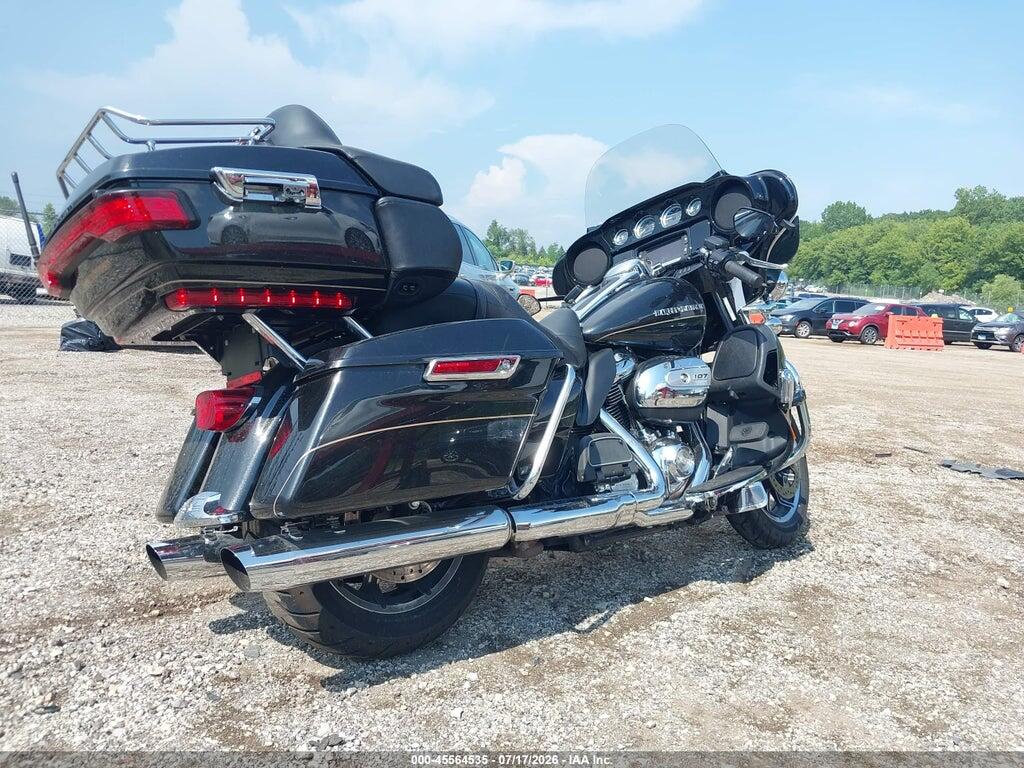 1HD1KED10HB623809 2017 HARLEY-DAVIDSON FLHTK photo no. 4