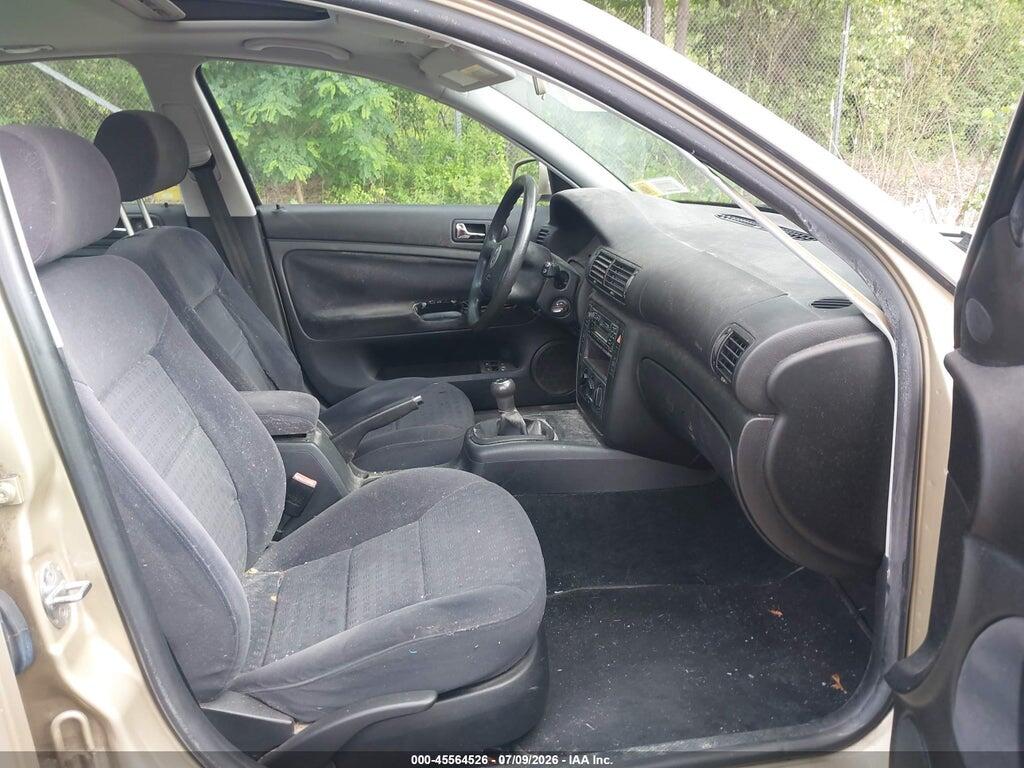 WVWPD63BX1P104023 2001 VOLKSWAGEN PASSAT photo no. 5