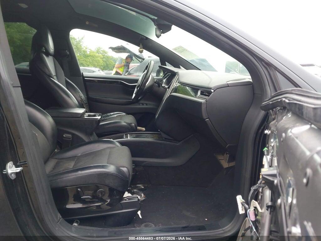 5YJXCBE2XGF016536 2016 TESLA MODEL X photo no. 5