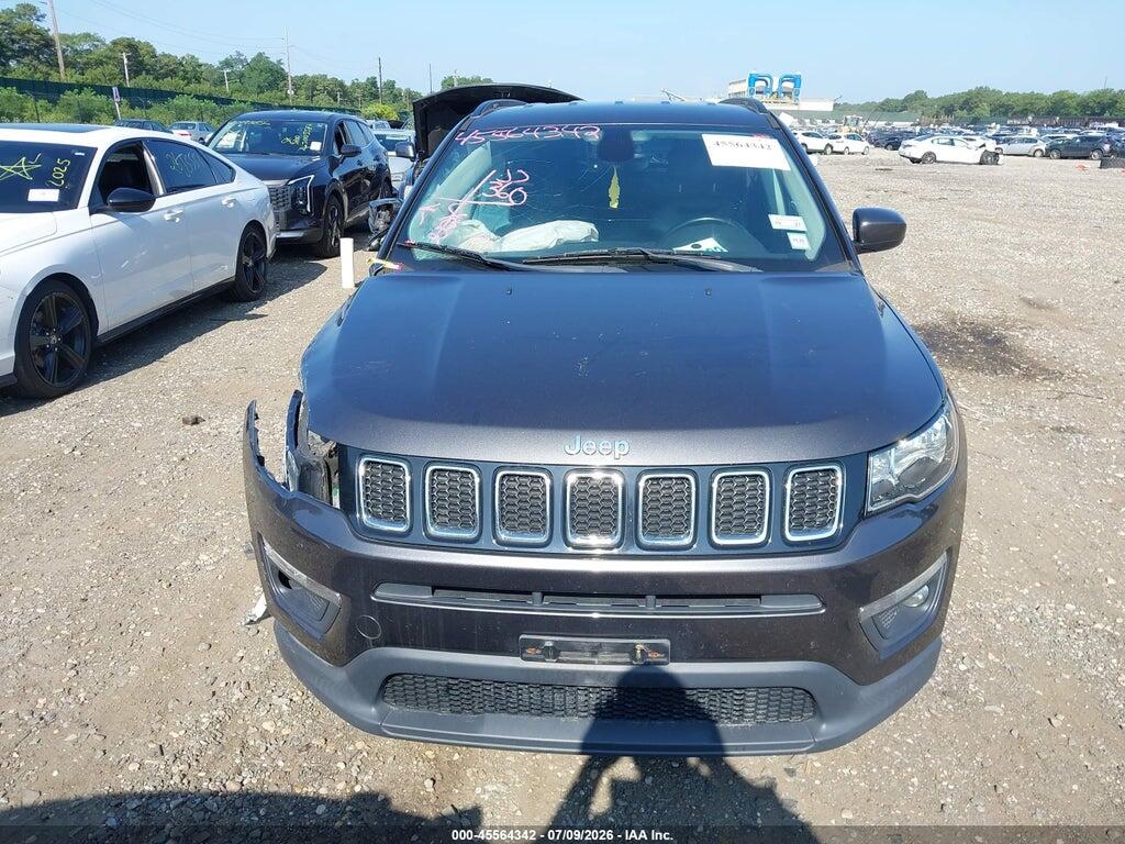 3C4NJDBB1JT255690 2018 JEEP COMPASS photo no. 12