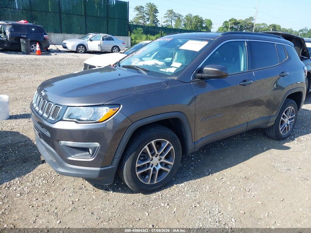 3C4NJDBB1JT255690 2018 JEEP COMPASS photo no. 2