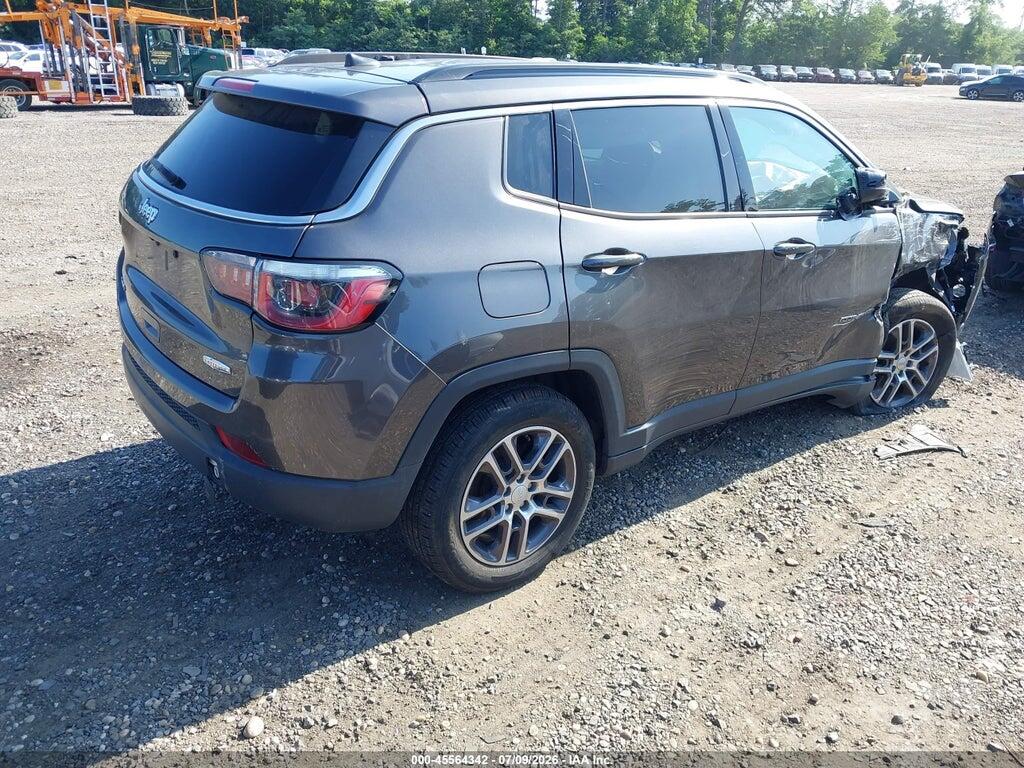 3C4NJDBB1JT255690 2018 JEEP COMPASS photo no. 4