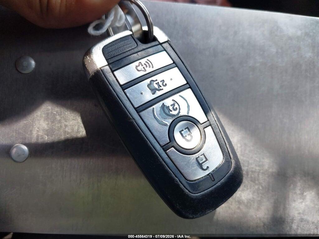 3FA6P0RU0HR301784 2017 FORD FUSION HYBRID photo no. 11