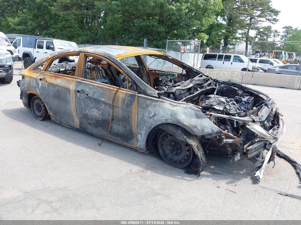 5NPEB4AC0BH174074 2011 HYUNDAI SONATA photo no. 1