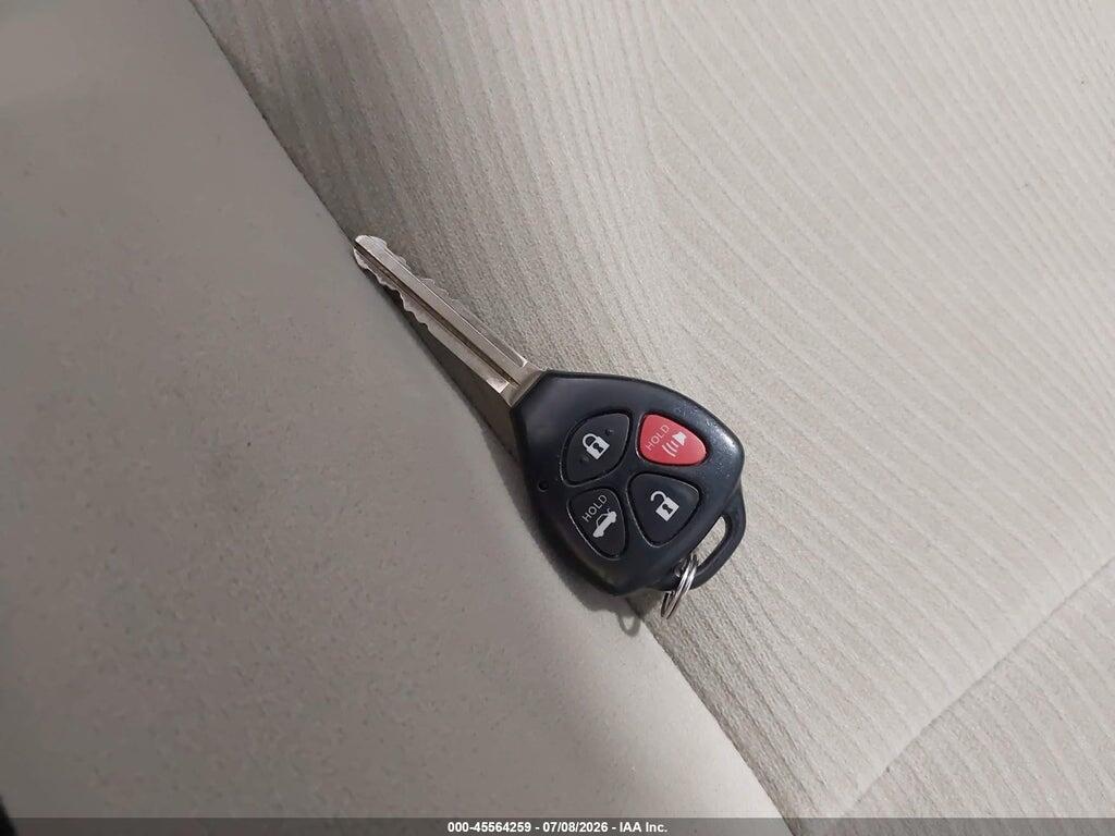 2T1BU4EE3DC081810 2013 TOYOTA COROLLA photo no. 11